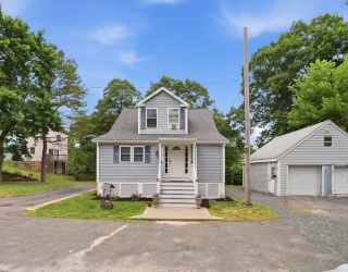 20 Burrill St, Saugus, Massachusetts, 4 Bedrooms Bedrooms, 7 Rooms Rooms,2 BathroomsBathrooms,Residential,For Sale,Burrill St,73540485
