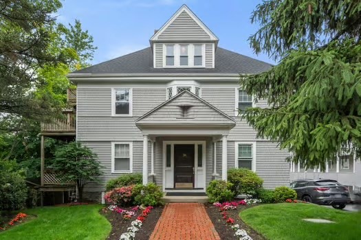 36 Cummings Rd, Boston, Massachusetts, 2 Bedrooms Bedrooms, 5 Rooms Rooms,1 BathroomBathrooms,Residential,For Sale,Cummings Rd,73540985