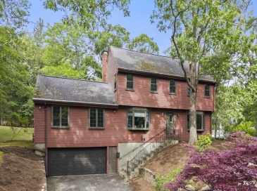 37 Michele Ln, Braintree, Massachusetts, 4 Bedrooms Bedrooms, 8 Rooms Rooms,1.5 BathroomsBathrooms,Residential,For Sale,Michele Ln,73540524
