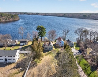 436 Reservoir St, Norton, Massachusetts, 3 Bedrooms Bedrooms, 6 Rooms Rooms,2 BathroomsBathrooms,Residential,For Sale,Reservoir St,73540506