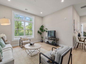 7 Cross St, Wilmington, Massachusetts, 1 Bedroom Bedrooms, 4 Rooms Rooms,1 BathroomBathrooms,Residential,For Sale,Cross St,73540998