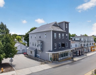 104-108 Parker St, Gardner, Massachusetts, 3 Bedrooms Bedrooms, 21 Rooms Rooms,3.5 BathroomsBathrooms,Residential Income,For Sale,Parker St,73540486