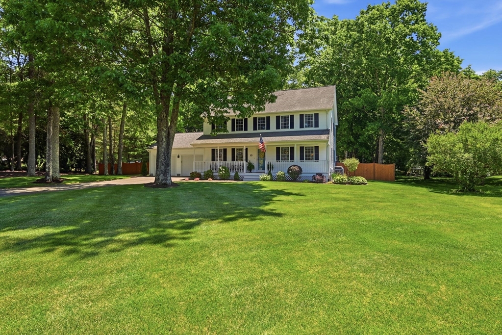 15 Nathaniel Way, Belchertown, Massachusetts, 3 Bedrooms Bedrooms, 6 Rooms Rooms,2.5 BathroomsBathrooms,Residential,For Sale,Nathaniel Way,73540596
