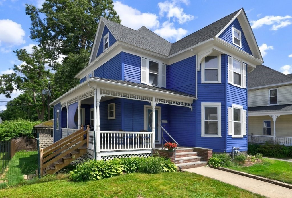8 Boutelle St, Leominster, Massachusetts, 3 Bedrooms Bedrooms, 6 Rooms Rooms,1 BathroomBathrooms,Residential,For Sale,Boutelle St,73540588