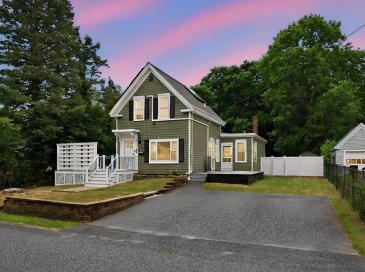 31 Charles, Weymouth, Massachusetts, 3 Bedrooms Bedrooms, 7 Rooms Rooms,2 BathroomsBathrooms,Residential,For Sale,Charles,73540603