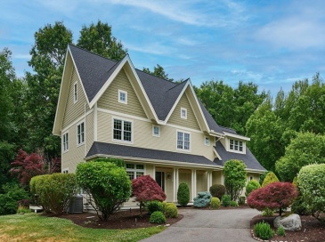 46 Sovereign Way, Northampton, Massachusetts, 4 Bedrooms Bedrooms, 10 Rooms Rooms,4 BathroomsBathrooms,Residential,For Sale,Sovereign Way,73539250