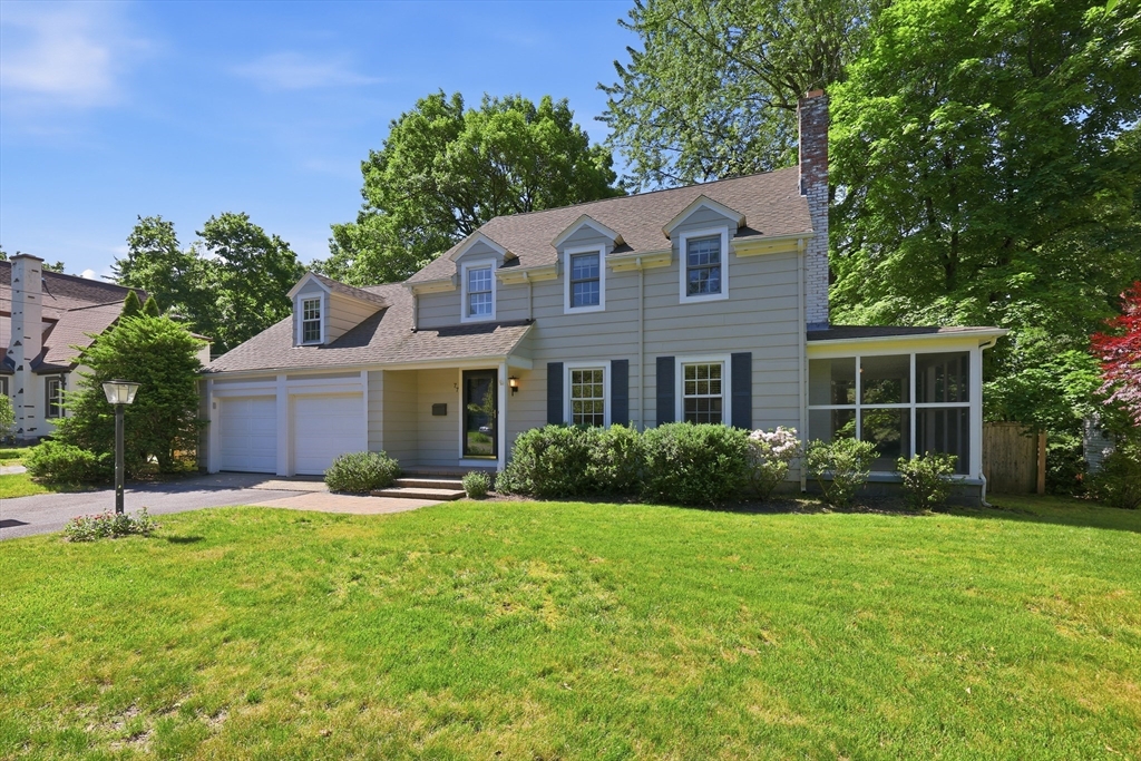 77 Pleasantview Avenue, Longmeadow, Massachusetts, 4 Bedrooms Bedrooms, 9 Rooms Rooms,3 BathroomsBathrooms,Residential,For Sale,Pleasantview Avenue,73531308