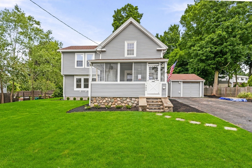 380 Salem St, Woburn, Massachusetts, 4 Bedrooms Bedrooms, 8 Rooms Rooms,2.5 BathroomsBathrooms,Residential,For Sale,Salem St,73540319