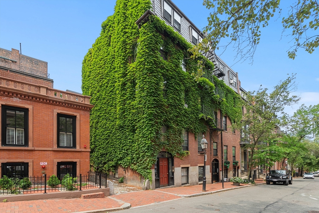 53 Hancock St, Boston, Massachusetts, 1 Room Rooms,1 BathroomBathrooms,Residential Lease,For Rent,Hancock St,73540609