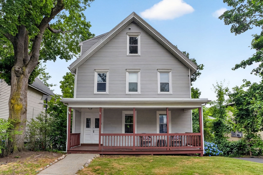 67 Florence St, Boston, Massachusetts, 3 Bedrooms Bedrooms, 6 Rooms Rooms,1 BathroomBathrooms,Residential,For Sale,Florence St,73541027