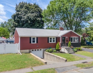 4 Will Sawyer St, Peabody, Massachusetts, 3 Bedrooms Bedrooms, 7 Rooms Rooms,2 BathroomsBathrooms,Residential,For Sale,Will Sawyer St,73541046
