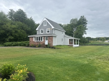 865 Salem St, Groveland, Massachusetts, 2 Bedrooms Bedrooms, 7 Rooms Rooms,1 BathroomBathrooms,Residential,For Sale,Salem St,73540521
