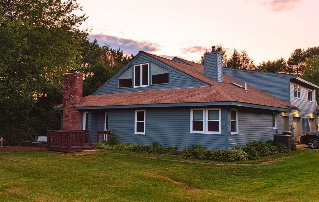 28D Country Club Ln, Milford, Massachusetts, 2 Bedrooms Bedrooms, 5 Rooms Rooms,2 BathroomsBathrooms,Residential,For Sale,Country Club Ln,73536525
