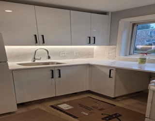 42 Lionel Ave, Waltham, Massachusetts, 2 Bedrooms Bedrooms, 5 Rooms Rooms,1 BathroomBathrooms,Residential Lease,For Rent,Lionel Ave,73540842
