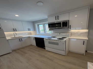 42 Lionel Ave, Waltham, Massachusetts, 2 Bedrooms Bedrooms, 5 Rooms Rooms,1 BathroomBathrooms,Residential Lease,For Rent,Lionel Ave,73540842 42 Lionel Ave, Waltham, Massachusetts, 2 Bedrooms Bedrooms, 5 Rooms Rooms,1 BathroomBathrooms,Residential Lease,For Rent,Lionel Ave,73540842