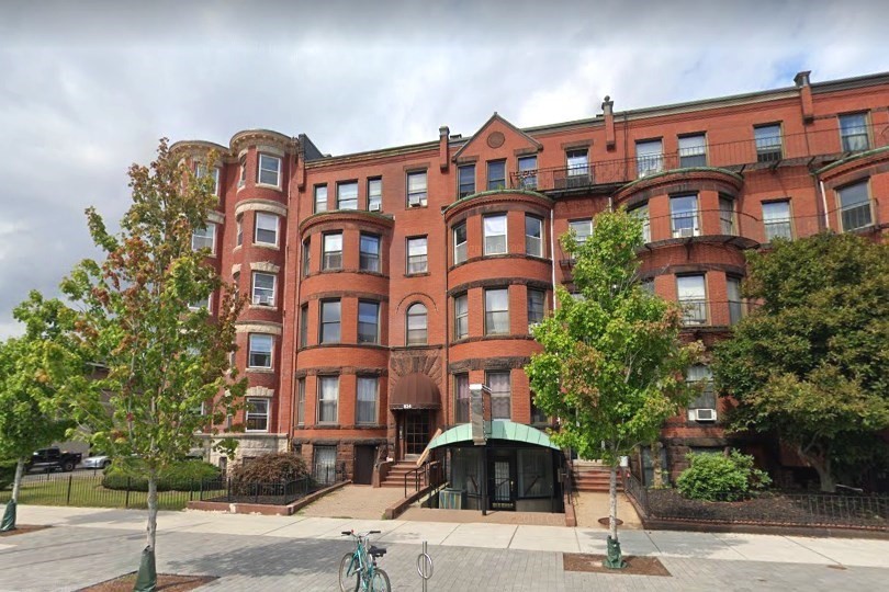 924 Beacon Street, Boston, Massachusetts, 1 Bedroom Bedrooms, 4 Rooms Rooms,1 BathroomBathrooms,Residential Lease,For Rent,Beacon Street,73540840
