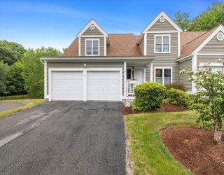 21 Concord Ln, Uxbridge, Massachusetts, 3 Bedrooms Bedrooms, 8 Rooms Rooms,2.5 BathroomsBathrooms,Residential,For Sale,Concord Ln,73540826