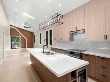 14 Schuyler, Boston, Massachusetts, 3 Bedrooms Bedrooms, 7 Rooms Rooms,2 BathroomsBathrooms,Residential,For Sale,Schuyler,73518210