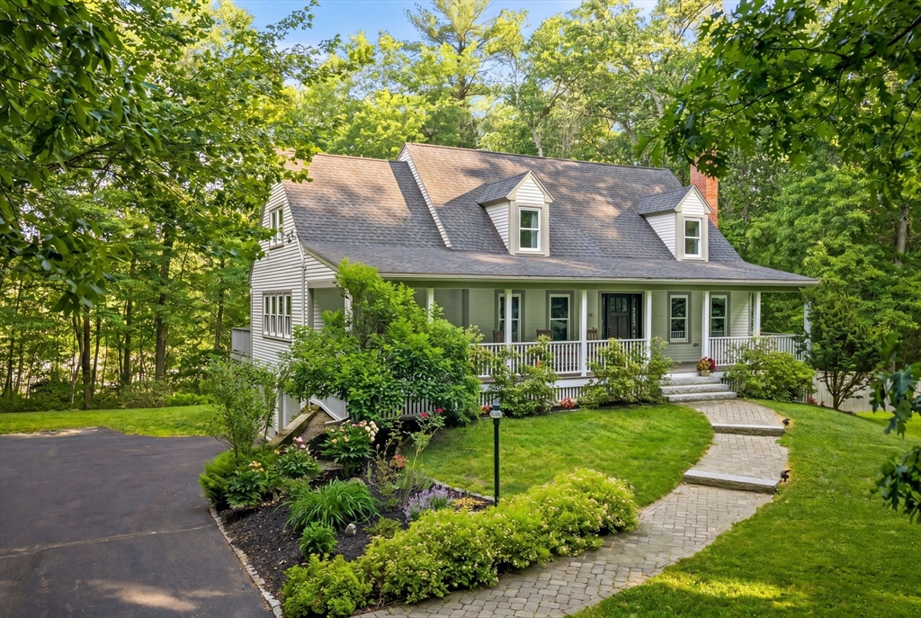 82 Spofford Road, Boxford, Massachusetts, 4 Bedrooms Bedrooms, 10 Rooms Rooms,2.5 BathroomsBathrooms,Residential,For Sale,Spofford Road,73540582