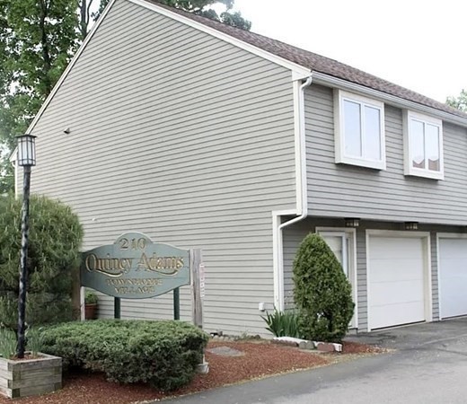210 Centre St, Quincy, Massachusetts, 2 Bedrooms Bedrooms, 5 Rooms Rooms,1.5 BathroomsBathrooms,Residential,For Sale,Centre St,73541065