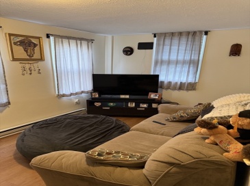 220 Middlesex Ave, Medford, Massachusetts, 1 Bedroom Bedrooms, 4 Rooms Rooms,1 BathroomBathrooms,Residential Lease,For Rent,Middlesex Ave,73540965 220 Middlesex Ave, Medford, Massachusetts, 1 Bedroom Bedrooms, 4 Rooms Rooms,1 BathroomBathrooms,Residential Lease,For Rent,Middlesex Ave,73540965