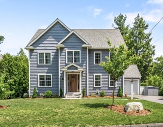 22 Homestead Rd, Lynnfield, Massachusetts, 4 Bedrooms Bedrooms, 10 Rooms Rooms,2.5 BathroomsBathrooms,Residential,For Sale,Homestead Rd,73541137