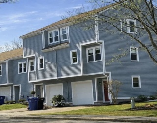 2 Arnold Dr, Salem, Massachusetts, 2 Bedrooms Bedrooms, 4 Rooms Rooms,2 BathroomsBathrooms,Residential,For Sale,Arnold Dr,73532985