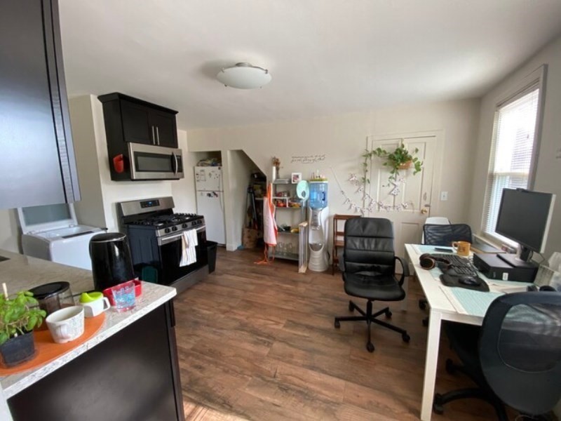 72 School St., Cambridge, Massachusetts, 1 Bedroom Bedrooms, 3 Rooms Rooms,1 BathroomBathrooms,Residential Lease,For Rent,School St.,73540762