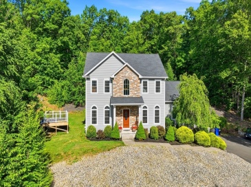 34 Bissonnette Cir, Southampton, Massachusetts, 5 Bedrooms Bedrooms, 9 Rooms Rooms,2.5 BathroomsBathrooms,Residential,For Sale,Bissonnette Cir,73541332 34 Bissonnette Cir, Southampton, Massachusetts, 5 Bedrooms Bedrooms, 9 Rooms Rooms,2.5 BathroomsBathrooms,Residential,For Sale,Bissonnette Cir,73541332