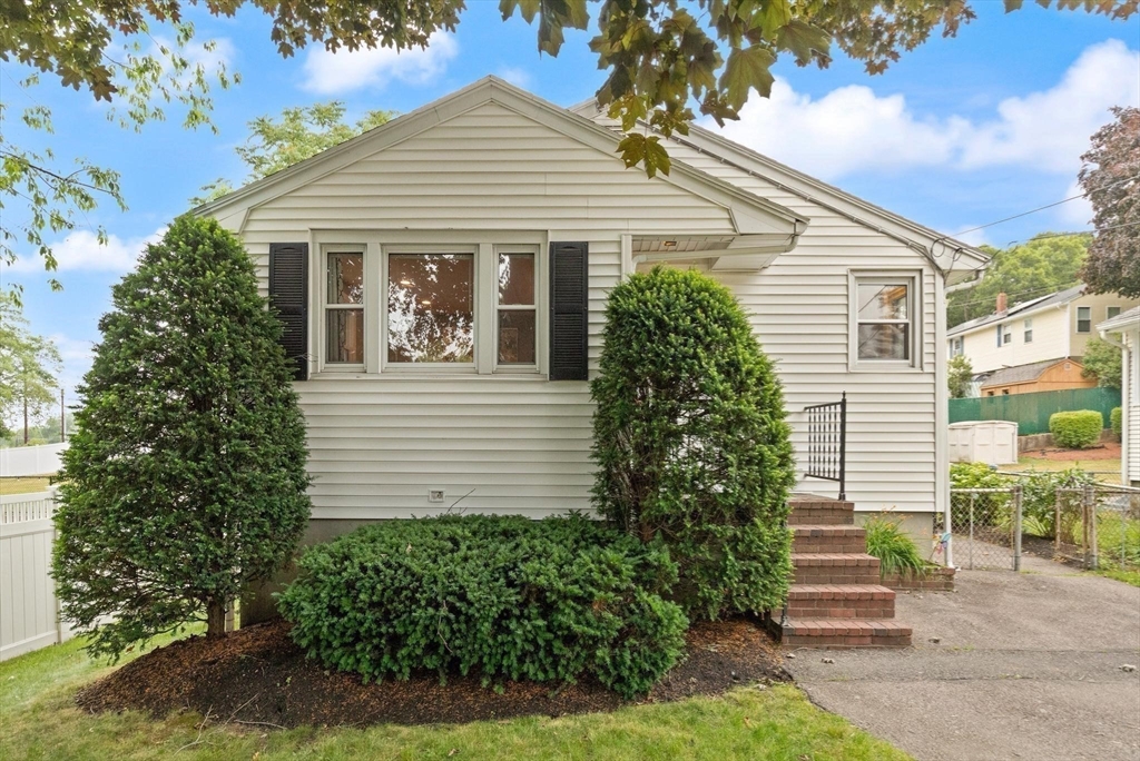 301 Hardy Pond Road, Waltham, Massachusetts, 3 Bedrooms Bedrooms, 5 Rooms Rooms,1 BathroomBathrooms,Residential,For Sale,Hardy Pond Road,73540758