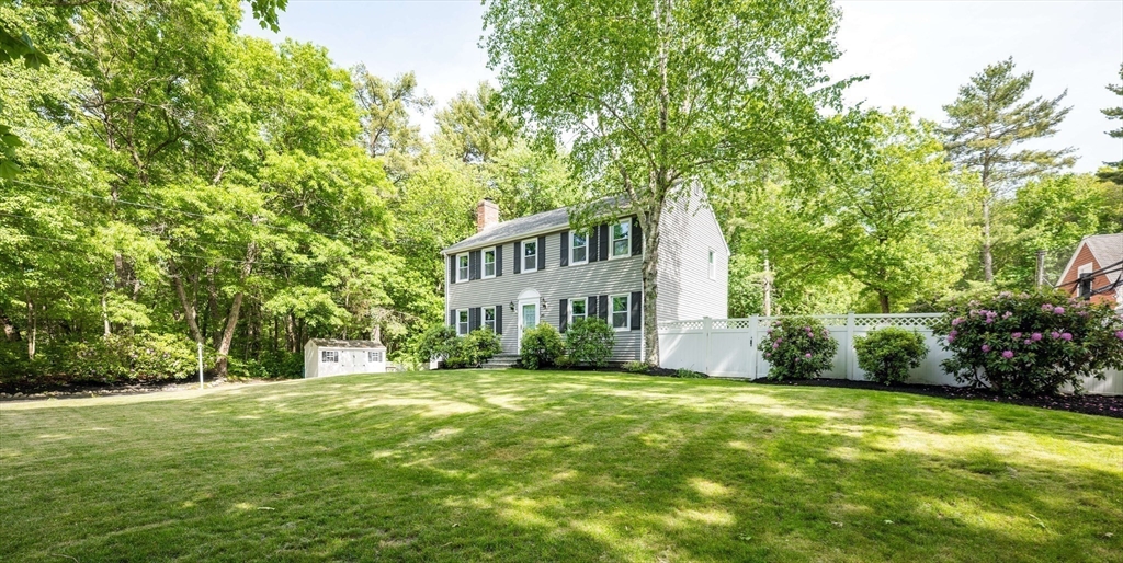 245 Winter Street, Mansfield, Massachusetts, 4 Bedrooms Bedrooms, 8 Rooms Rooms,2.5 BathroomsBathrooms,Residential,For Sale,Winter Street,73531330