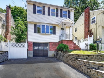 114 Glenellen Rd, Boston, Massachusetts, 3 Bedrooms Bedrooms, 7 Rooms Rooms,1.5 BathroomsBathrooms,Residential,For Sale,Glenellen Rd,73541361 114 Glenellen Rd, Boston, Massachusetts, 3 Bedrooms Bedrooms, 7 Rooms Rooms,1.5 BathroomsBathrooms,Residential,For Sale,Glenellen Rd,73541361