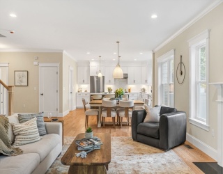 279 Brookline Street, Needham, Massachusetts, 5 Bedrooms Bedrooms, 10 Rooms Rooms,5 BathroomsBathrooms,Residential,For Sale,Brookline Street,73541112