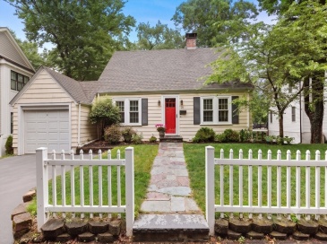 21 Gayland Road, Needham, Massachusetts, 4 Bedrooms Bedrooms, 6 Rooms Rooms,2 BathroomsBathrooms,Residential,For Sale,Gayland Road,73541369 21 Gayland Road, Needham, Massachusetts, 4 Bedrooms Bedrooms, 6 Rooms Rooms,2 BathroomsBathrooms,Residential,For Sale,Gayland Road,73541369