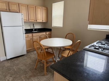 220 Middlesex Ave, Medford, Massachusetts, 1 Bedroom Bedrooms, 4 Rooms Rooms,1 BathroomBathrooms,Residential Lease,For Rent,Middlesex Ave,73541019