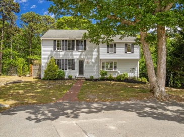 8 Winstons Path, Dennis, Massachusetts, 3 Bedrooms Bedrooms, 7 Rooms Rooms,2.5 BathroomsBathrooms,Residential,For Sale,Winstons Path,73541191 8 Winstons Path, Dennis, Massachusetts, 3 Bedrooms Bedrooms, 7 Rooms Rooms,2.5 BathroomsBathrooms,Residential,For Sale,Winstons Path,73541191