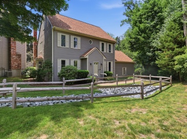 18 Copperwood Dr, Stoughton, Massachusetts, 3 Bedrooms Bedrooms, 8 Rooms Rooms,2.5 BathroomsBathrooms,Residential,For Sale,Copperwood Dr,73541048 18 Copperwood Dr, Stoughton, Massachusetts, 3 Bedrooms Bedrooms, 8 Rooms Rooms,2.5 BathroomsBathrooms,Residential,For Sale,Copperwood Dr,73541048