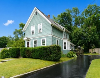 14 Frank St, Middleboro, Massachusetts, 4 Bedrooms Bedrooms, 8 Rooms Rooms,2 BathroomsBathrooms,Residential,For Sale,Frank St,73541190