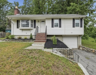 281 Riverlin St, Millbury, Massachusetts, 3 Bedrooms Bedrooms, 5 Rooms Rooms,2 BathroomsBathrooms,Residential,For Sale,Riverlin St,73541196