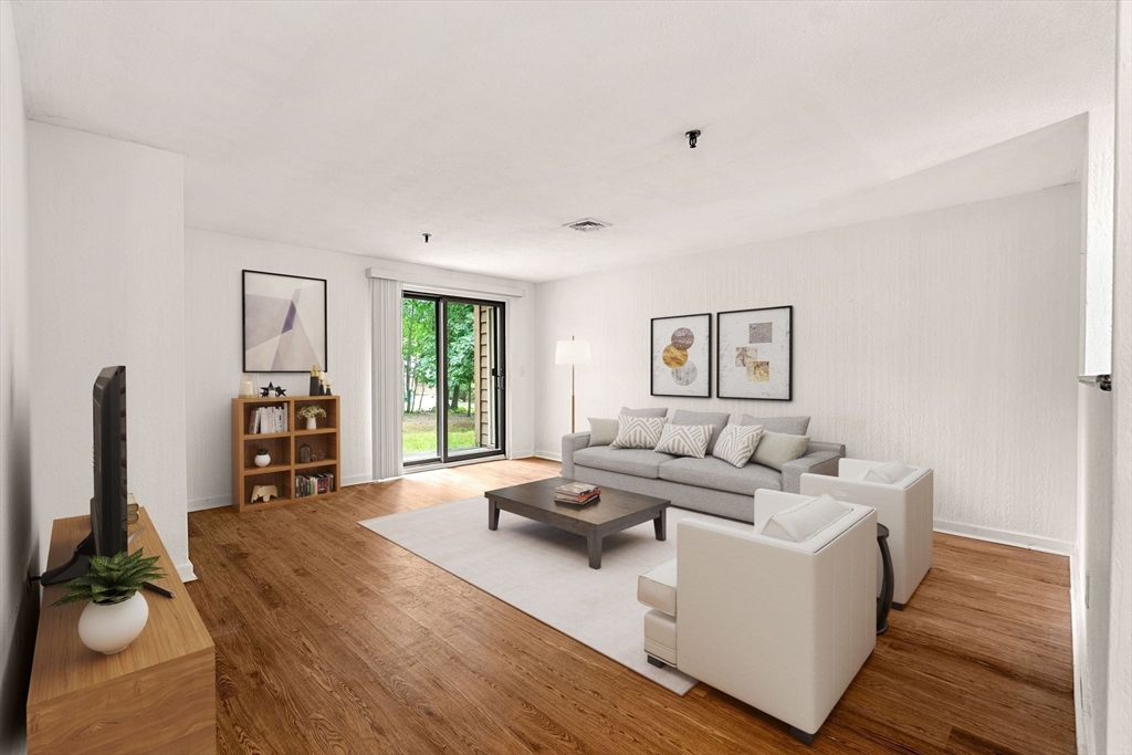 132 W Meadow, Haverhill, Massachusetts, 1 Bedroom Bedrooms, 3 Rooms Rooms,1 BathroomBathrooms,Residential,For Sale,W Meadow,73541409