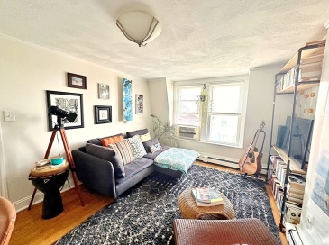 242 Princeton St, Boston, Massachusetts, 1 Bedroom Bedrooms, 5 Rooms Rooms,1 BathroomBathrooms,Residential Lease,For Rent,Princeton St,73536503