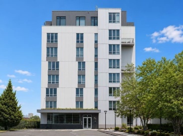 9 Medford Street, Somerville, Massachusetts, 1 Bedroom Bedrooms, 3 Rooms Rooms,1 BathroomBathrooms,Residential Lease,For Rent,Medford Street,73541228
