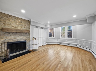 336 Beacon St, Boston, Massachusetts, 2 Bedrooms Bedrooms, 6 Rooms Rooms,2 BathroomsBathrooms,Residential Lease,For Rent,Beacon St,73536575