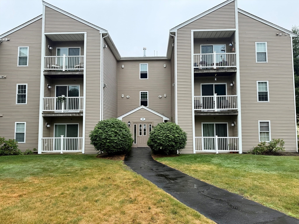 4 Marc Dr, Plymouth, Massachusetts, 2 Bedrooms Bedrooms, 5 Rooms Rooms,2 BathroomsBathrooms,Residential Lease,For Rent,Marc Dr,73541223