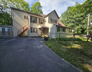 90 Alvarado, Worcester, Massachusetts, 3 Bedrooms Bedrooms, 9 Rooms Rooms,2 BathroomsBathrooms,Residential Income,For Sale,Alvarado,73541460