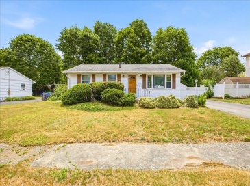 20 Pine Hill Ter, Rockland, Massachusetts, 3 Bedrooms Bedrooms, 5 Rooms Rooms,1 BathroomBathrooms,Residential,For Sale,Pine Hill Ter,73541464 20 Pine Hill Ter, Rockland, Massachusetts, 3 Bedrooms Bedrooms, 5 Rooms Rooms,1 BathroomBathrooms,Residential,For Sale,Pine Hill Ter,73541464