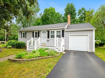 2 Margaret Rd, Foxboro, Massachusetts, 3 Bedrooms Bedrooms, 6 Rooms Rooms,1 BathroomBathrooms,Residential,For Sale,Margaret Rd,73541482 2 Margaret Rd, Foxboro, Massachusetts, 3 Bedrooms Bedrooms, 6 Rooms Rooms,1 BathroomBathrooms,Residential,For Sale,Margaret Rd,73541482
