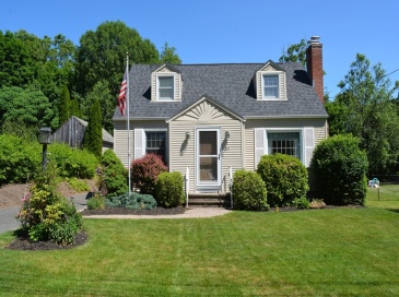 20 Exeter Street, West Springfield, Massachusetts, 4 Bedrooms Bedrooms, 7 Rooms Rooms,2 BathroomsBathrooms,Residential,For Sale,Exeter Street,73533201 20 Exeter Street, West Springfield, Massachusetts, 4 Bedrooms Bedrooms, 7 Rooms Rooms,2 BathroomsBathrooms,Residential,For Sale,Exeter Street,73533201