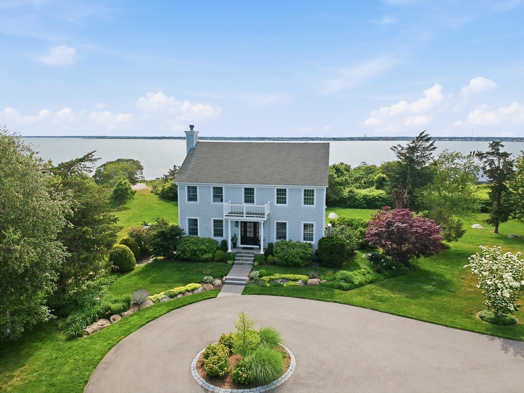 1 Smugglers Rd, Fairhaven, Massachusetts, 5 Bedrooms Bedrooms, 10 Rooms Rooms,4.5 BathroomsBathrooms,Residential,For Sale,Smugglers Rd,73534973