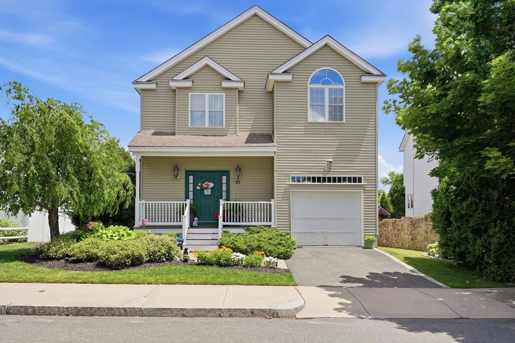 42 Jennifer Ln, Malden, Massachusetts, 4 Bedrooms Bedrooms, 11 Rooms Rooms,3.5 BathroomsBathrooms,Residential,For Sale,Jennifer Ln,73540988
